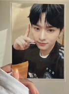 LEE KNOW I AM WHO BROADCAST